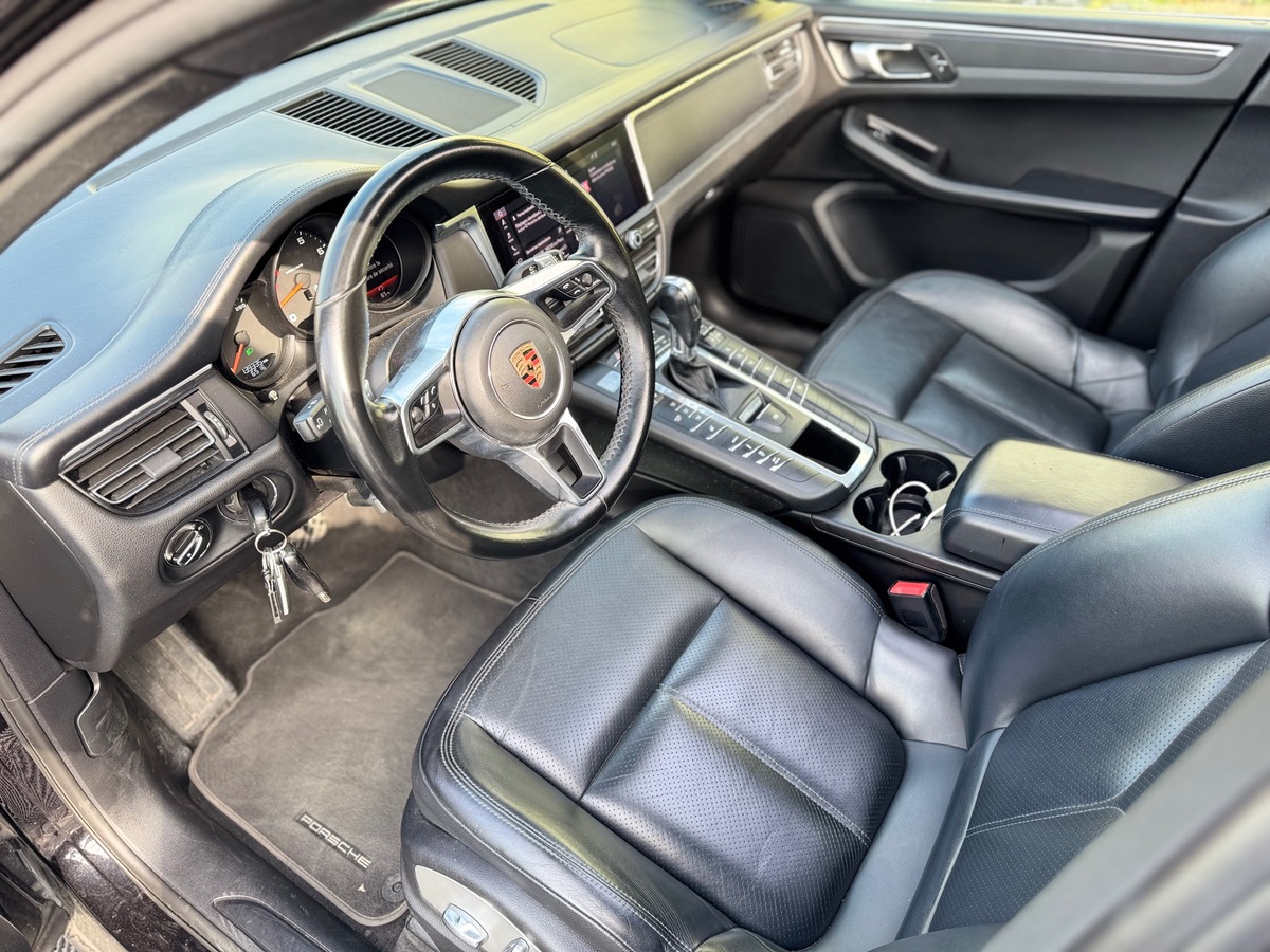 Porsche Macan Phase 2 2.0 PDK 245 cv TOIT OUVRANT - APPLE CARPLAY - CAMERA DE RECUL