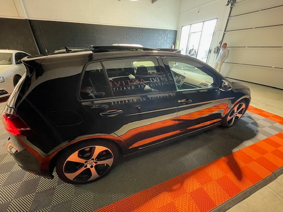 Volkswagen Golf GTI 230CV DSG6