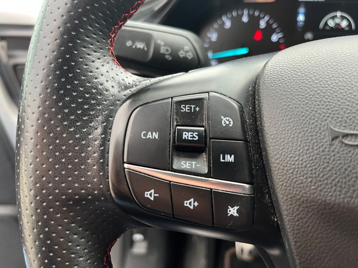 Ford Fiesta 1.0 ECOBOOST MHEV 125ch ST-LINE X, SUIVI FORD, CHARGEUR A INDUCTION, CARPLAY, REGULATEUR