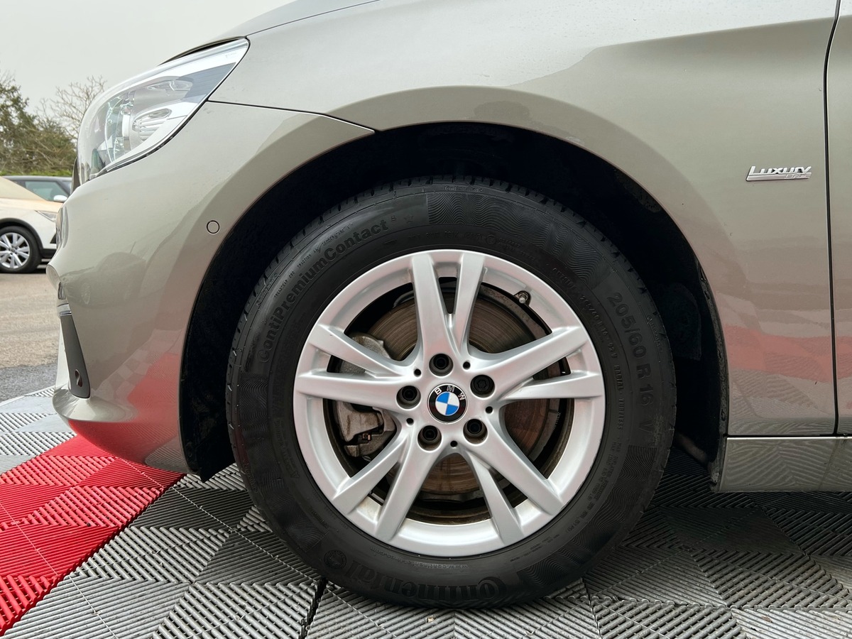 Bmw Série 2 ACTIVE TOURER F45 220i 192 LUXURY 1°M