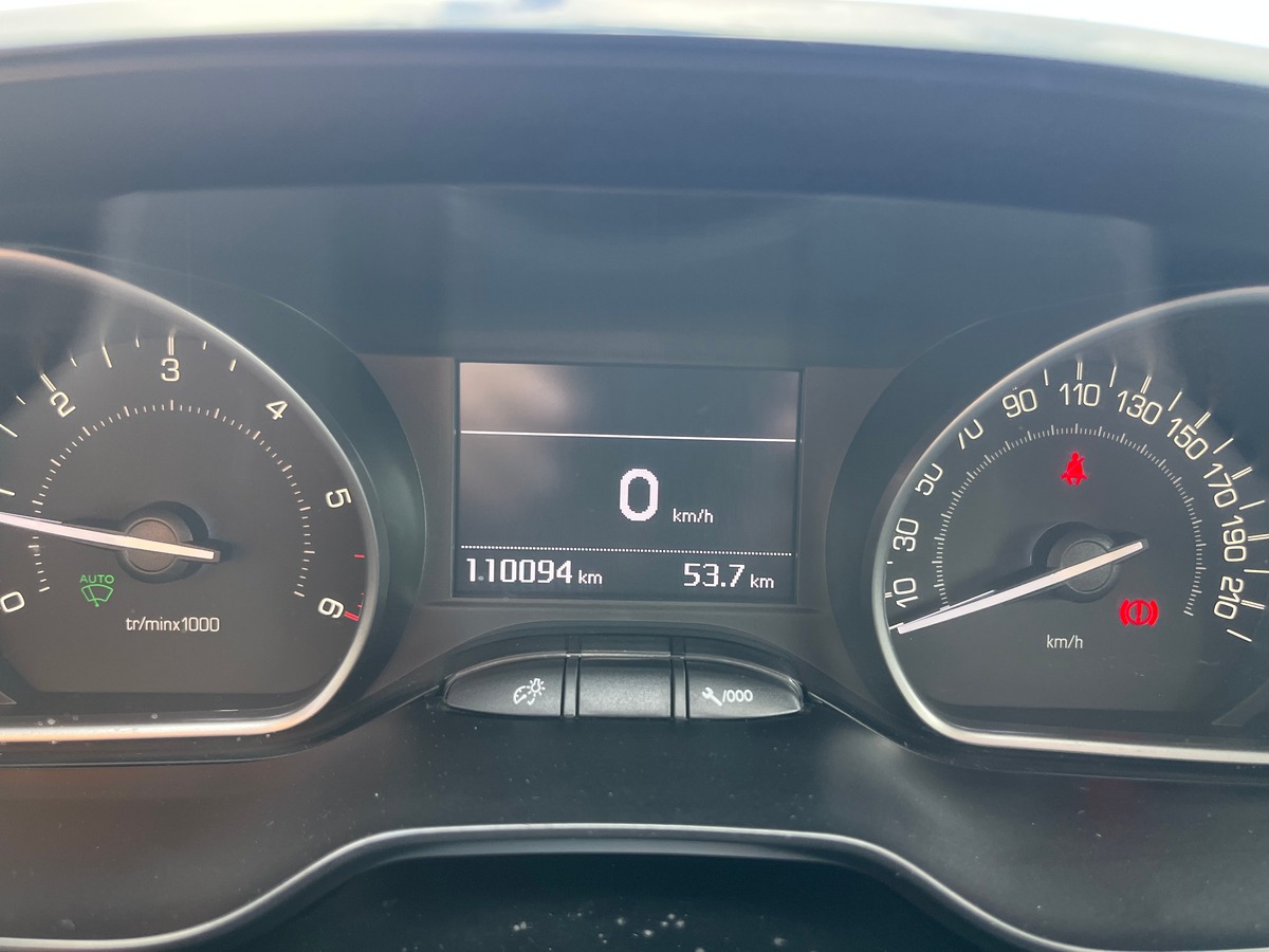 Peugeot 208 Phase 2 5 Portes 1.5 Blue HDi 100 CH GT LINE