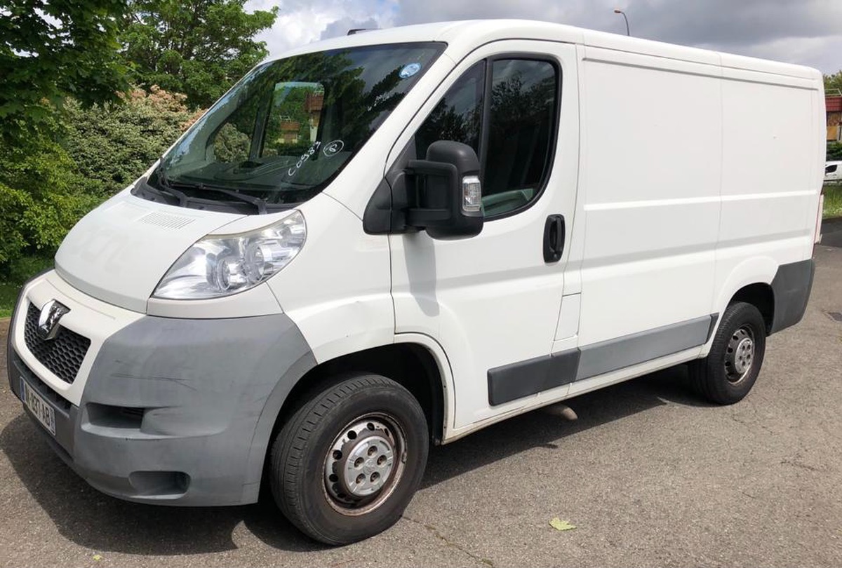 Peugeot Boxer 2.2L hdi 100CH confort 3t3 HT