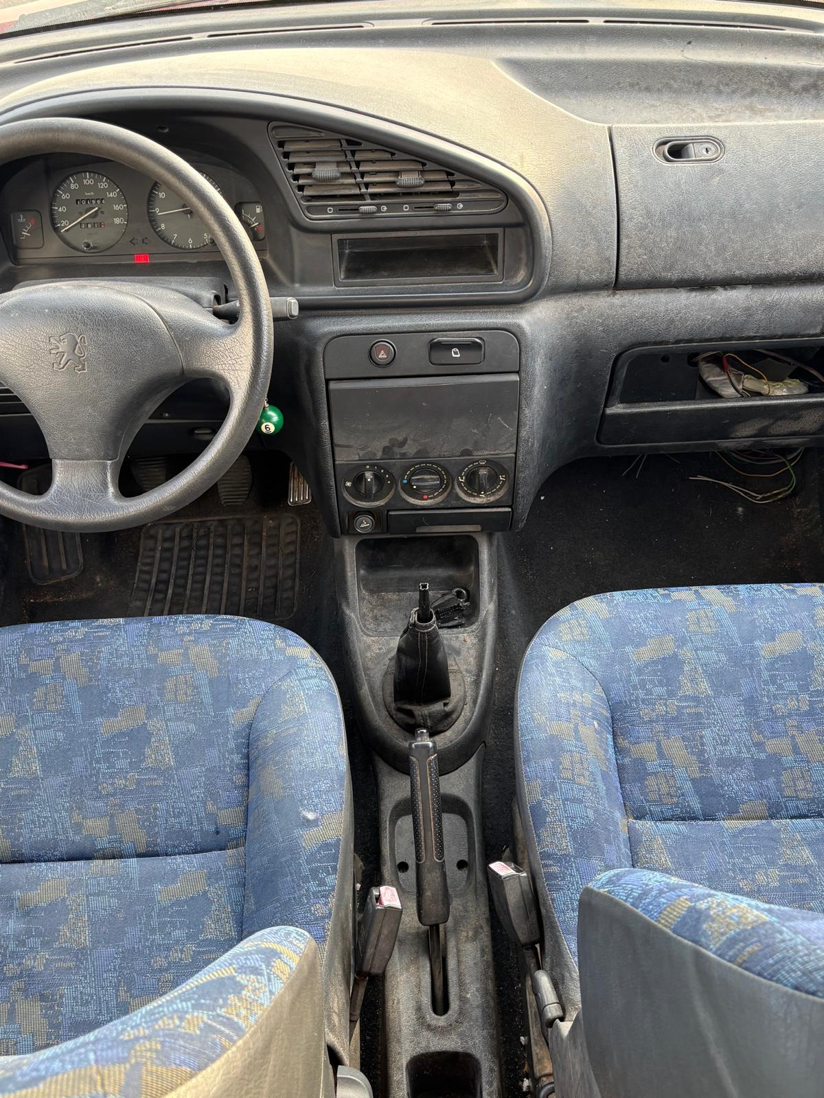 Peugeot Partner Camionnette 1.1 60cv - VENTE A MARCHAND SANS GARANTIE