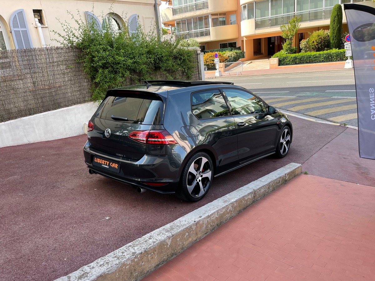 Volkswagen Golf GTI 220 cv / Toit Ouvrant/ STAGE 1