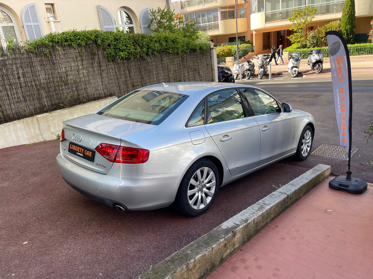 Audi A4 2.7 TDI V6 190 CV / Boite Auto / Intérieur Cuir Beige / Ecran GPS/ Caméra