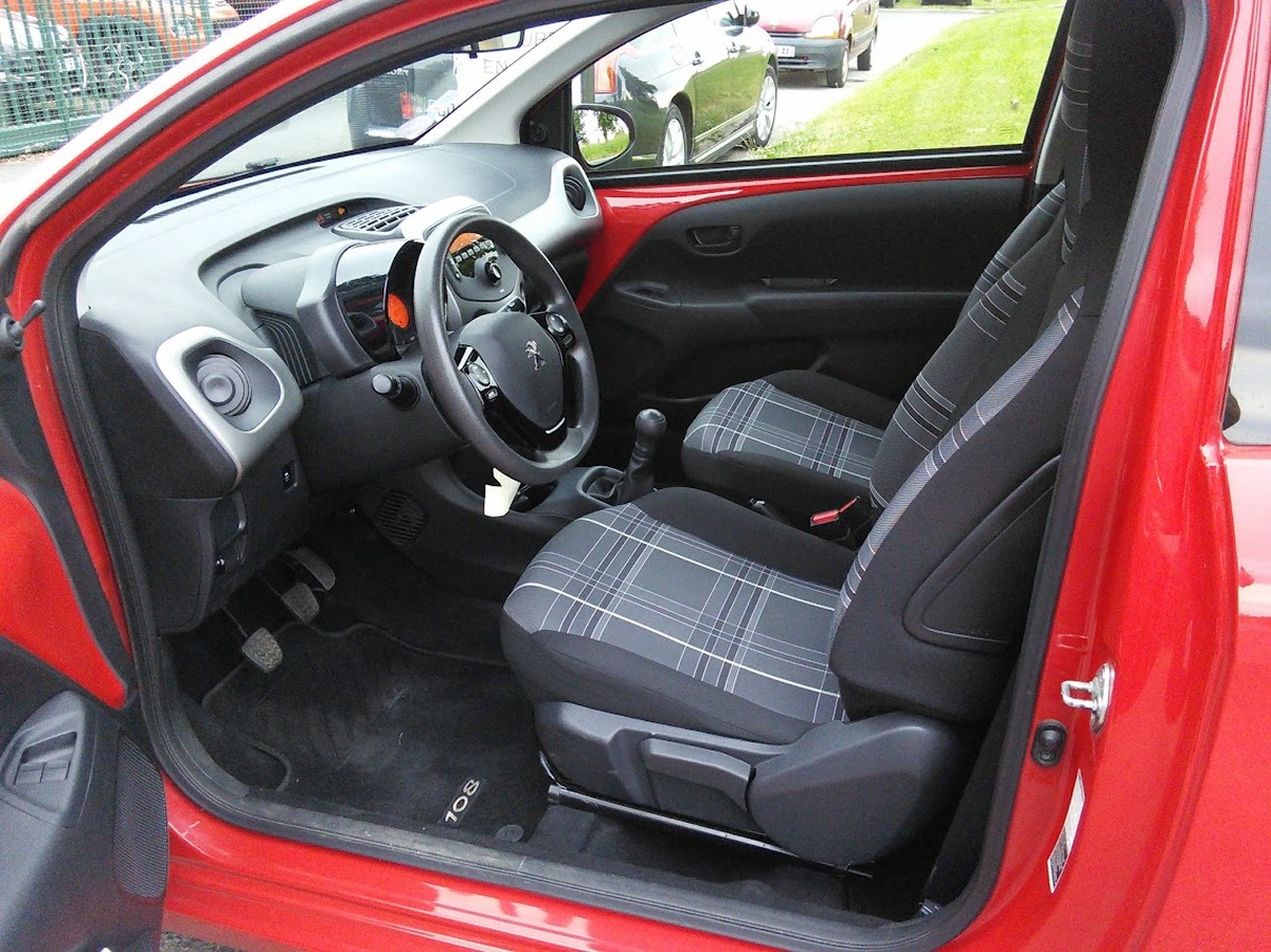 Peugeot 108 1.0 VTi 70 Active PREMIERE MAIN