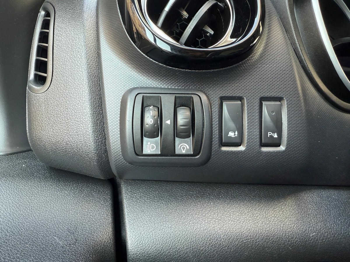 RENAULT Trafic III (2) FOURGON L2H1 2.0 DCI 1300 120