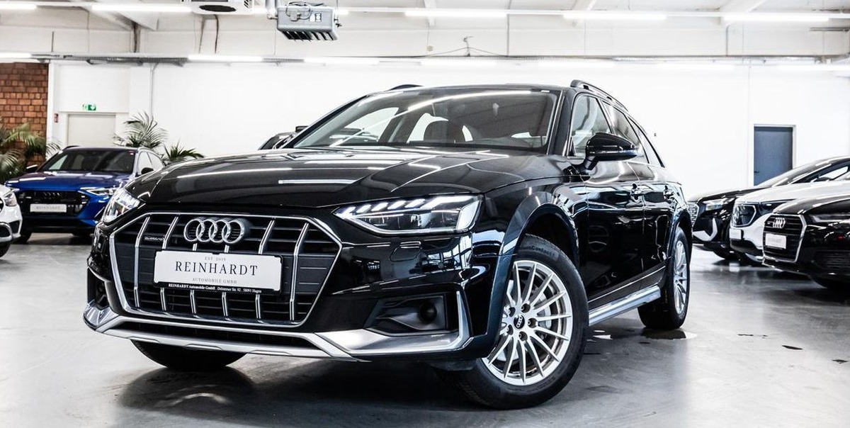 Audi A4 Allroad V 40 TDI 204ch Avus quattro S tronic 7 Attelage Aff Tête haute