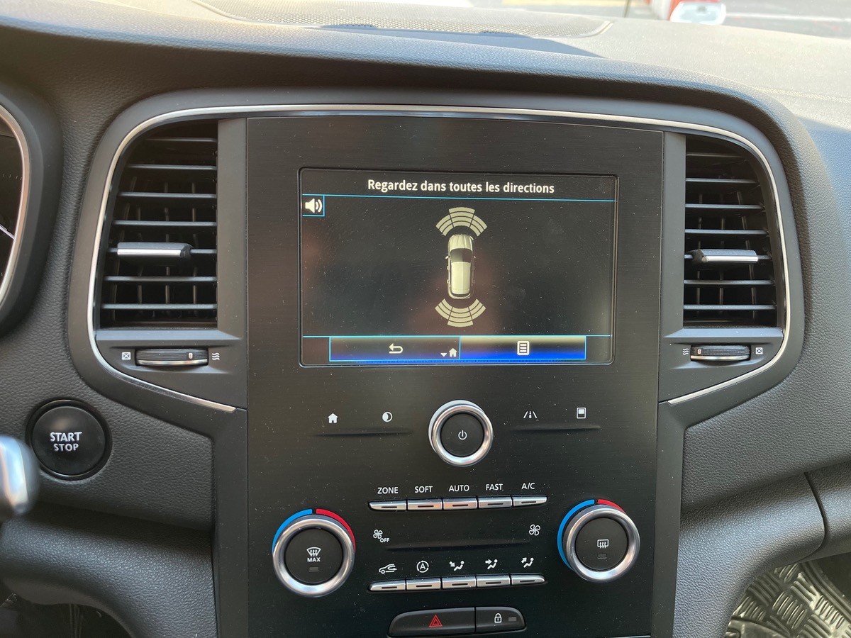 RENAULT Megane bdci 115 CV GPS / CARPLAY