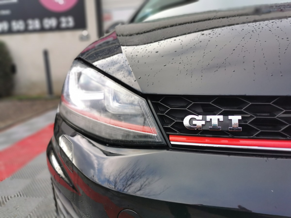 Volkswagen Golf 7 VII GTI 2.0 TSI 220 DYNAUDIO