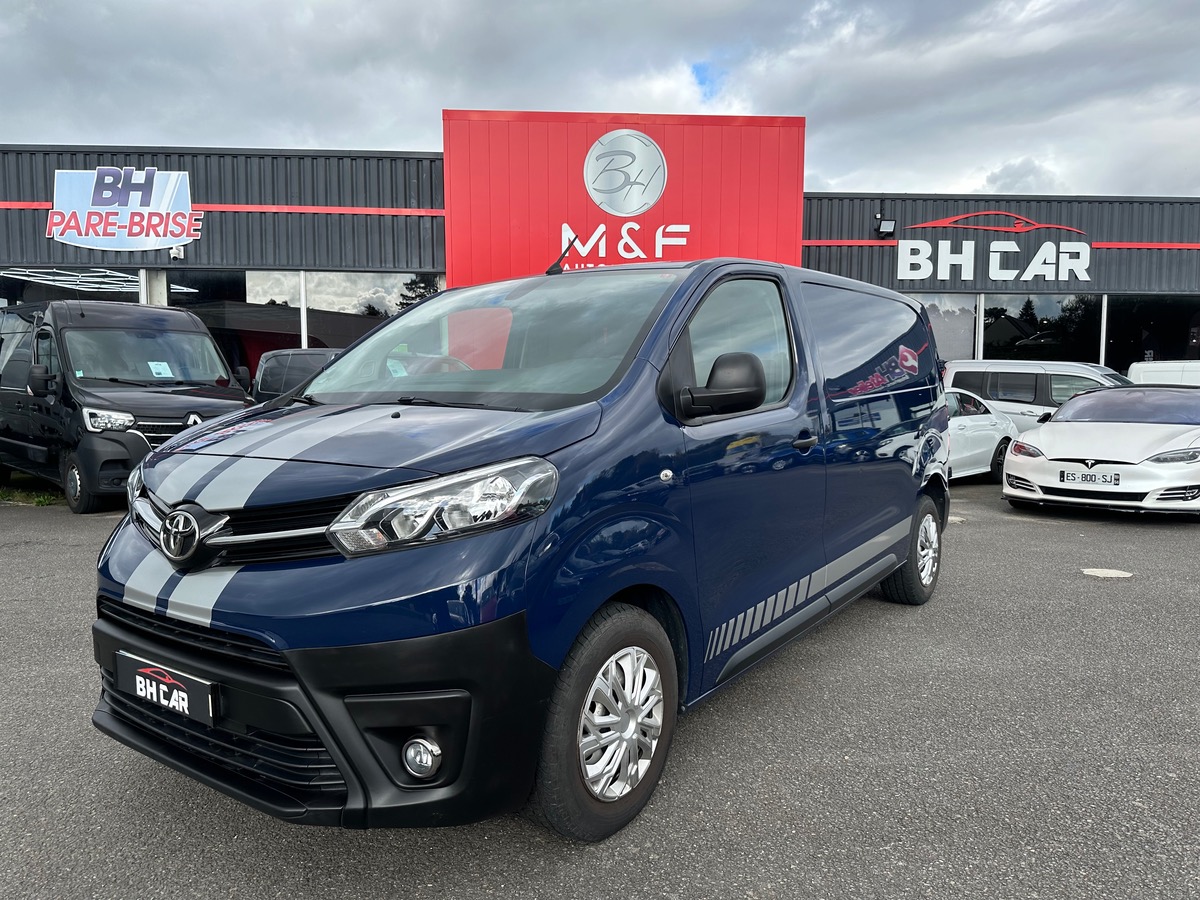 Image: Toyota ProAce Fourgon 2.0 D4D 122 CH Dynamic