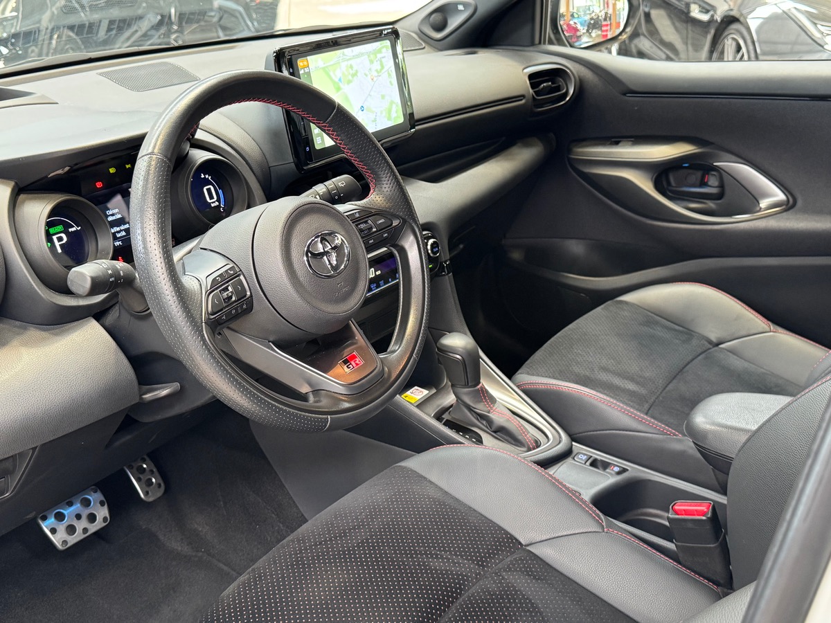 Toyota Yaris 1.5 VVTI 116CV GR SPORT JBL/ HUD 1ERE MAIN