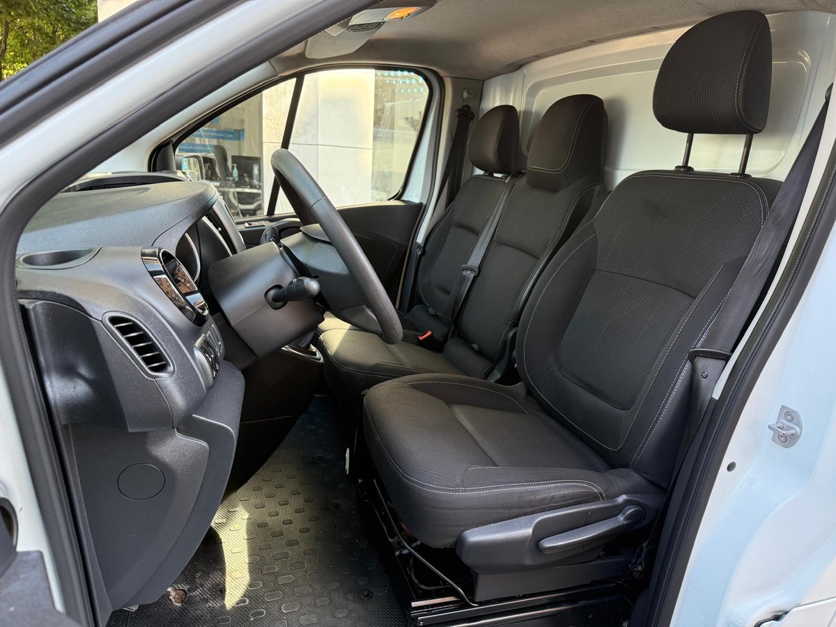 RENAULT Trafic III (2) FOURGON L2H1 2.0 DCI 1300 120