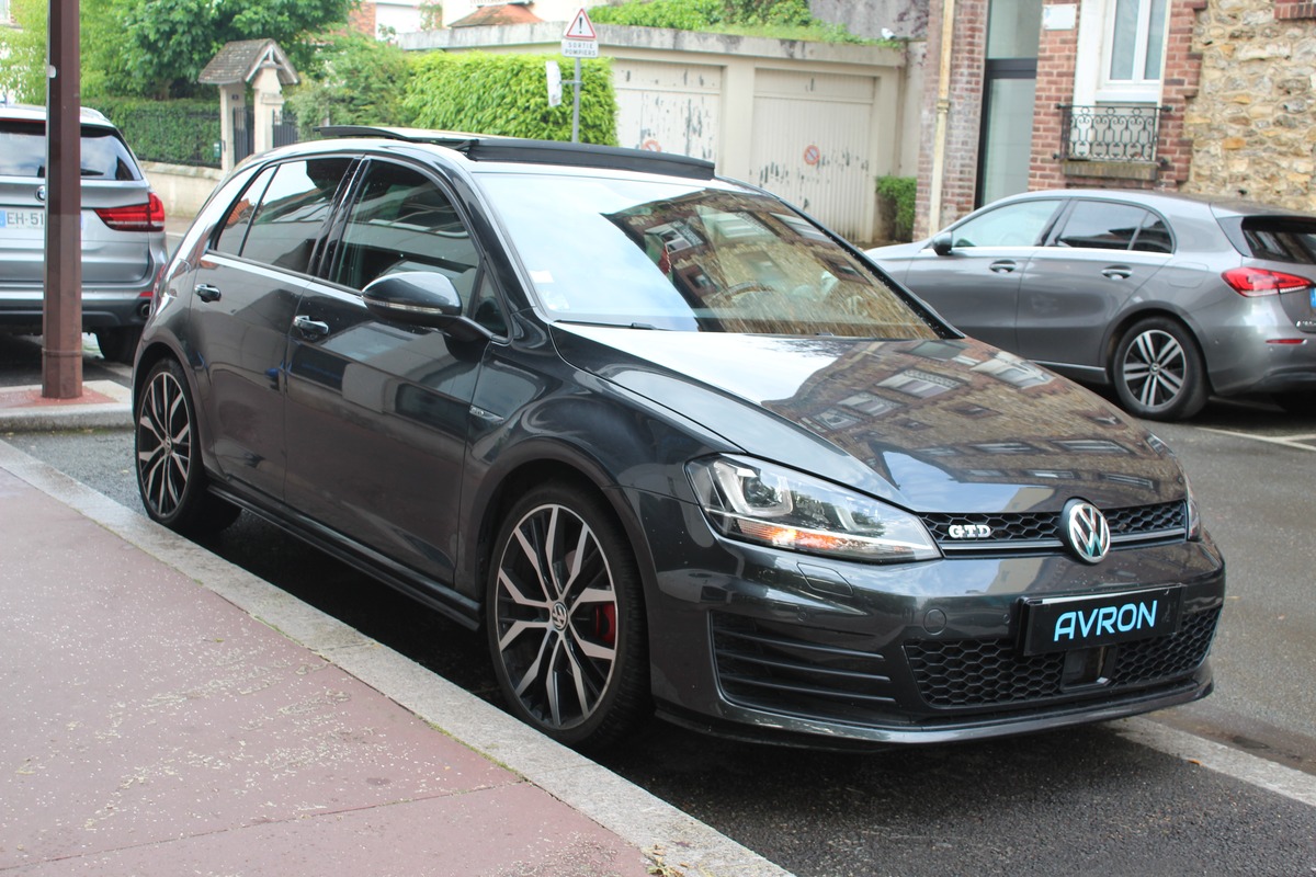 Volkswagen Golf VII GTD 2.0 TDI 184 BLUEMOTION TECHNOLOGY DSG6 5P