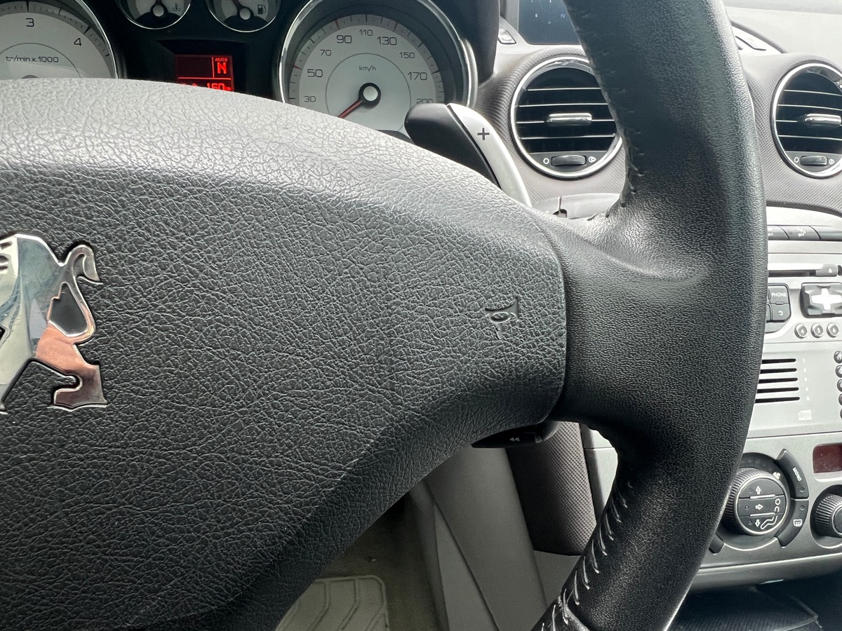 Peugeot 308 Neubauer 1.6 HDI 90 Boite Auto 6