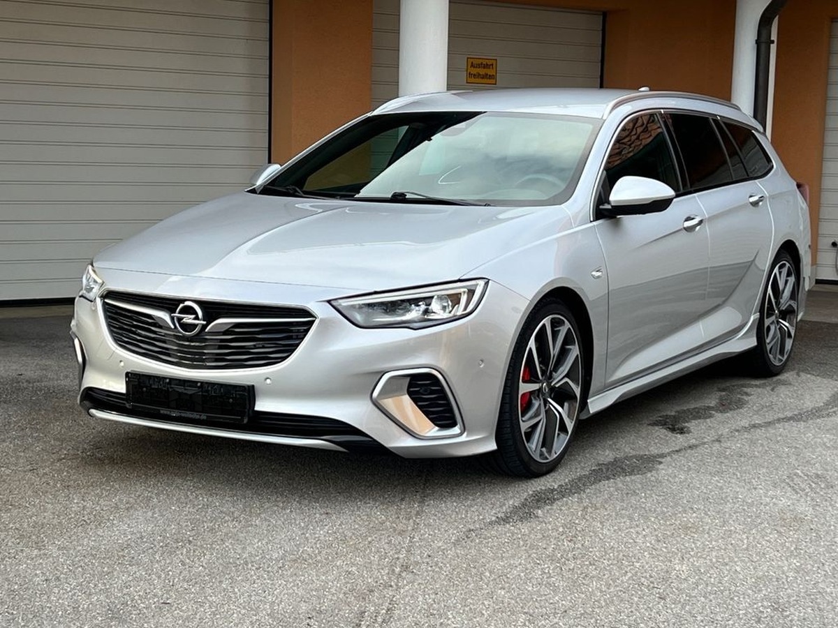 Opel Insigna Sport Tourer OPC/209 ch