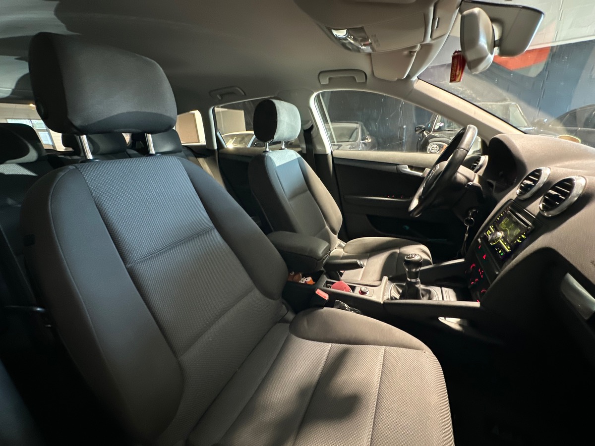 Audi A3 SPORTBACK 1.6 TDI BUSINESS LINE