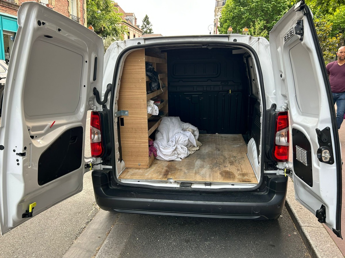 Peugeot Partner III (2) FOURGON 1.5 STANDARD 650 KG PREMIUM BVM6