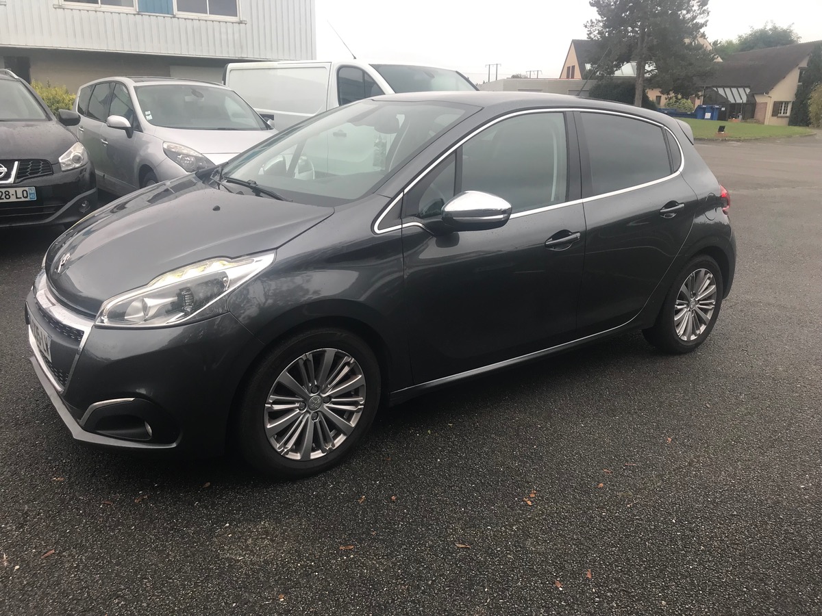 Peugeot 208 1.6 bhdi 100 cv ALLURE