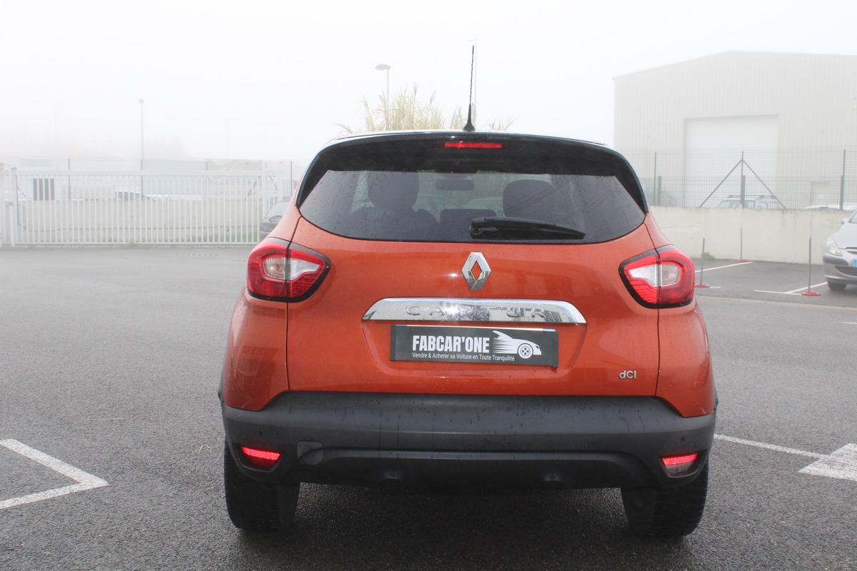 RENAULT Captur 1.5 dCi 90ch Intens EDC eco² - Garantie 12 Mois