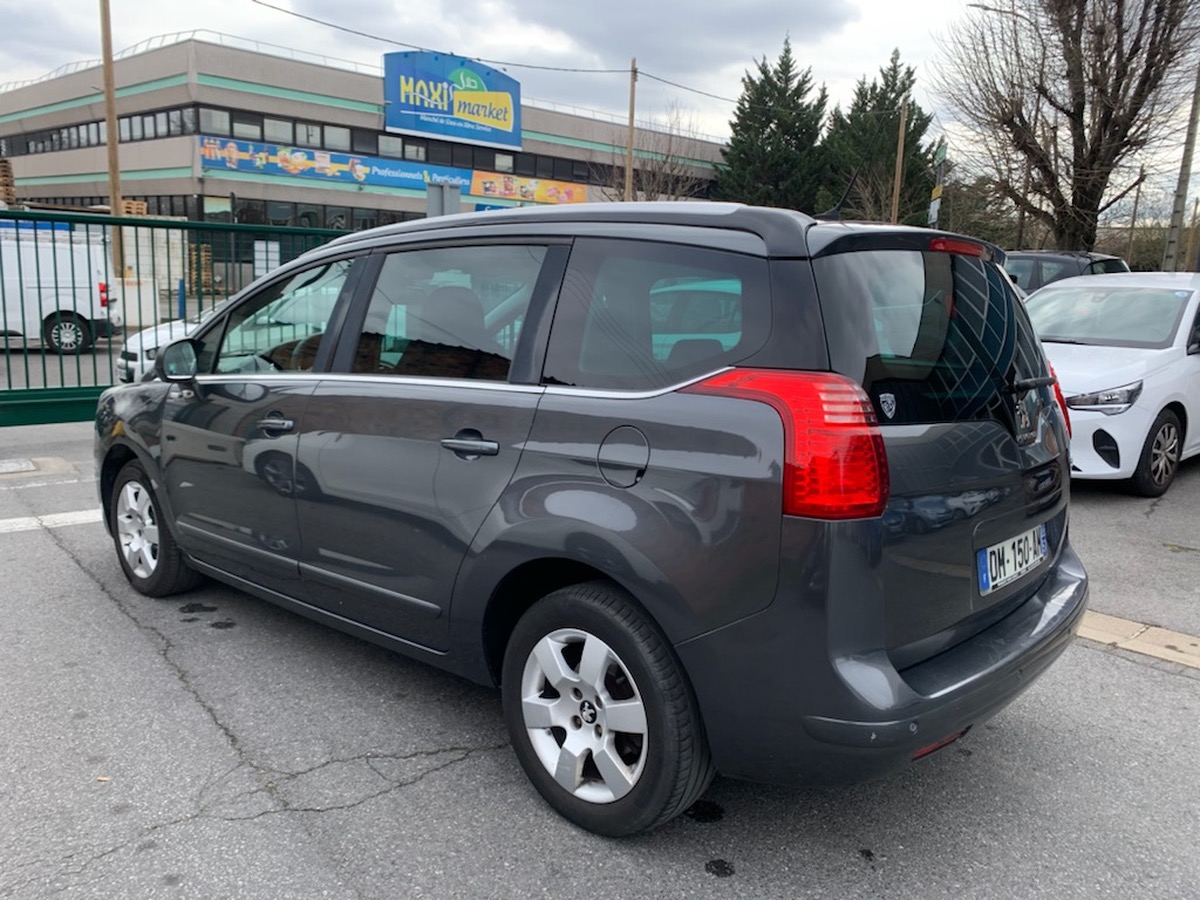 Peugeot 5008 1.6 e-HDI 115 CV styles 4X