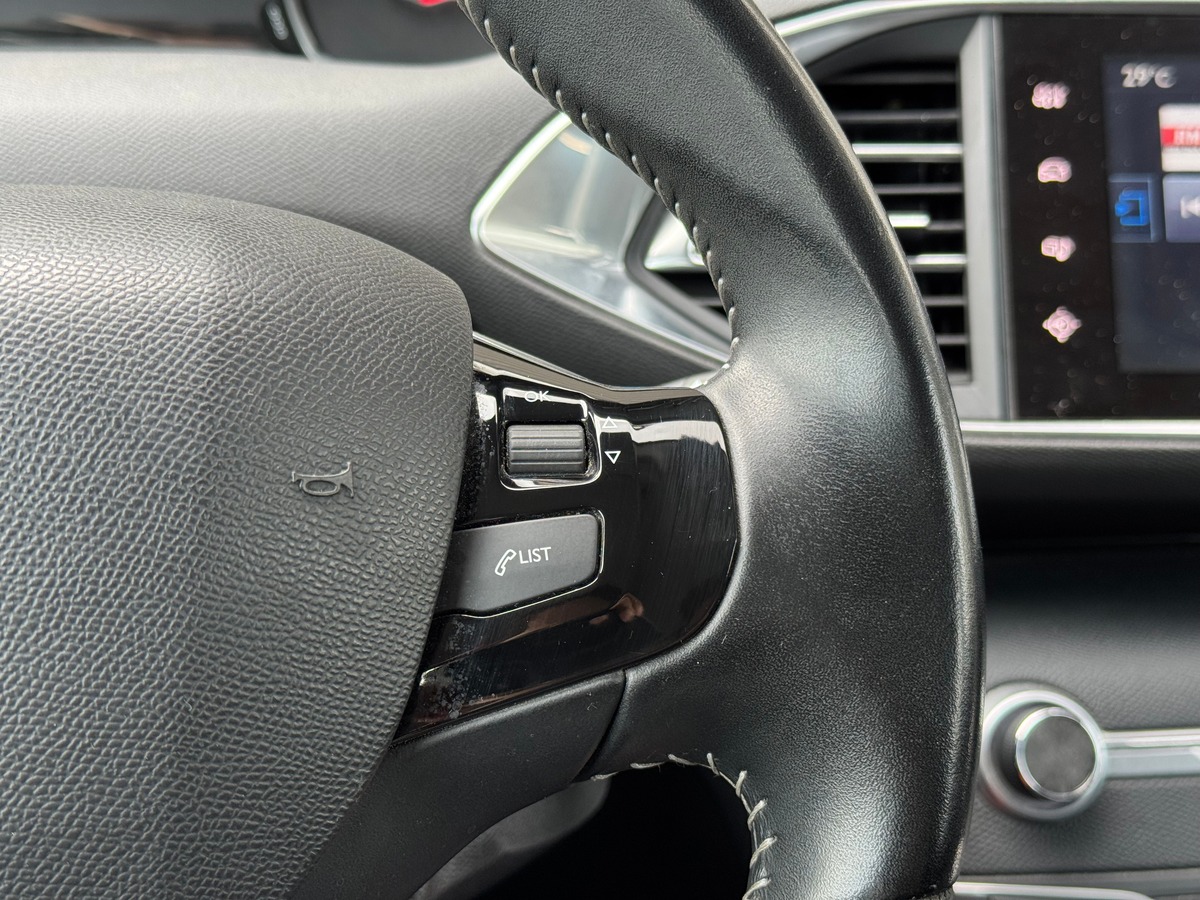 Peugeot 308 Allure II (T9) 1.2 e-THP 130 cv - Boîte auto - Distribution ok