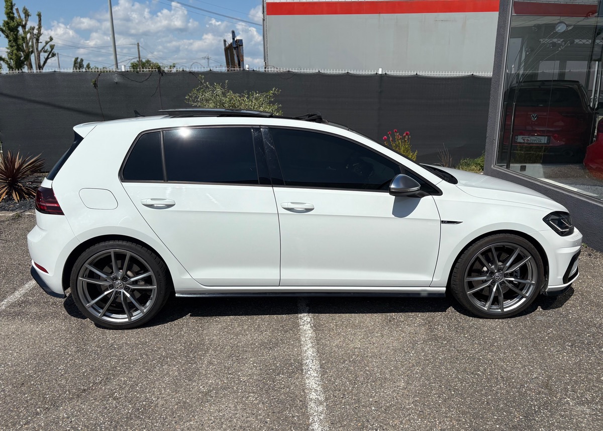 Volkswagen Golf VII (2) 2.0 TSI 300 R 4MOTION DSG7 5P