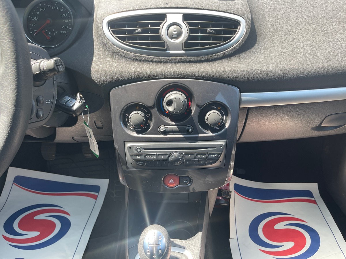 RENAULT Clio IV 1.2 EDITION