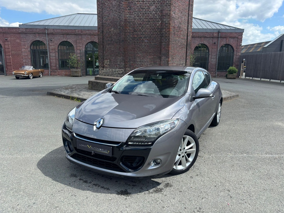 RENAULT Megane 3 Coupé 1.5 Dci 110 BVA Dynamique - Révisée - Garantie