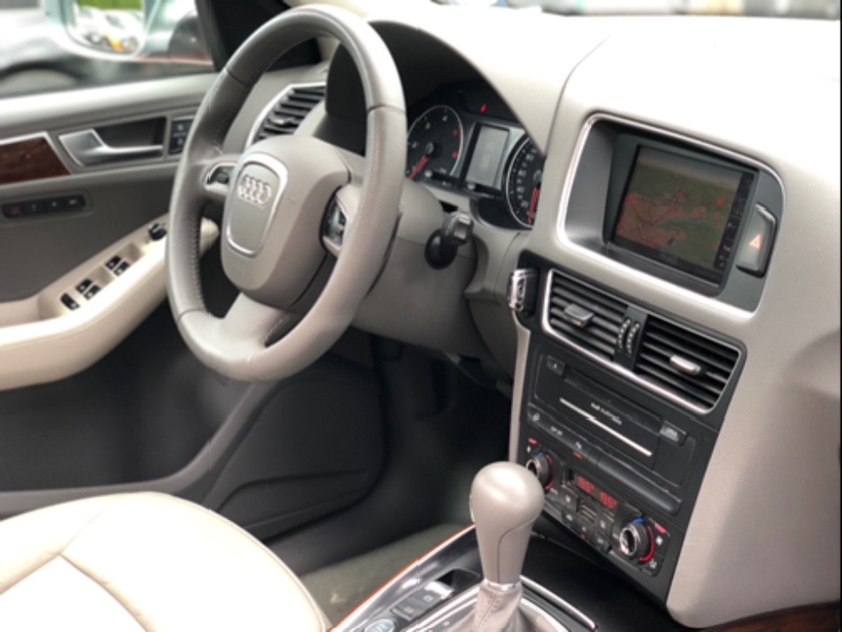 Audi Q5 V6 3.0 TDI quattro 245 CV AVUS Toit Pano t