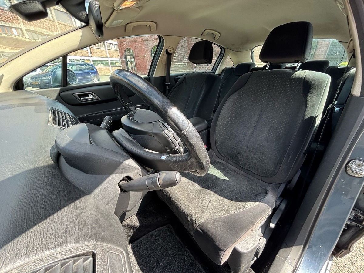 Citroën C4 1.6 HDi 110 Exclusive-Distribution Neuve-Garantie