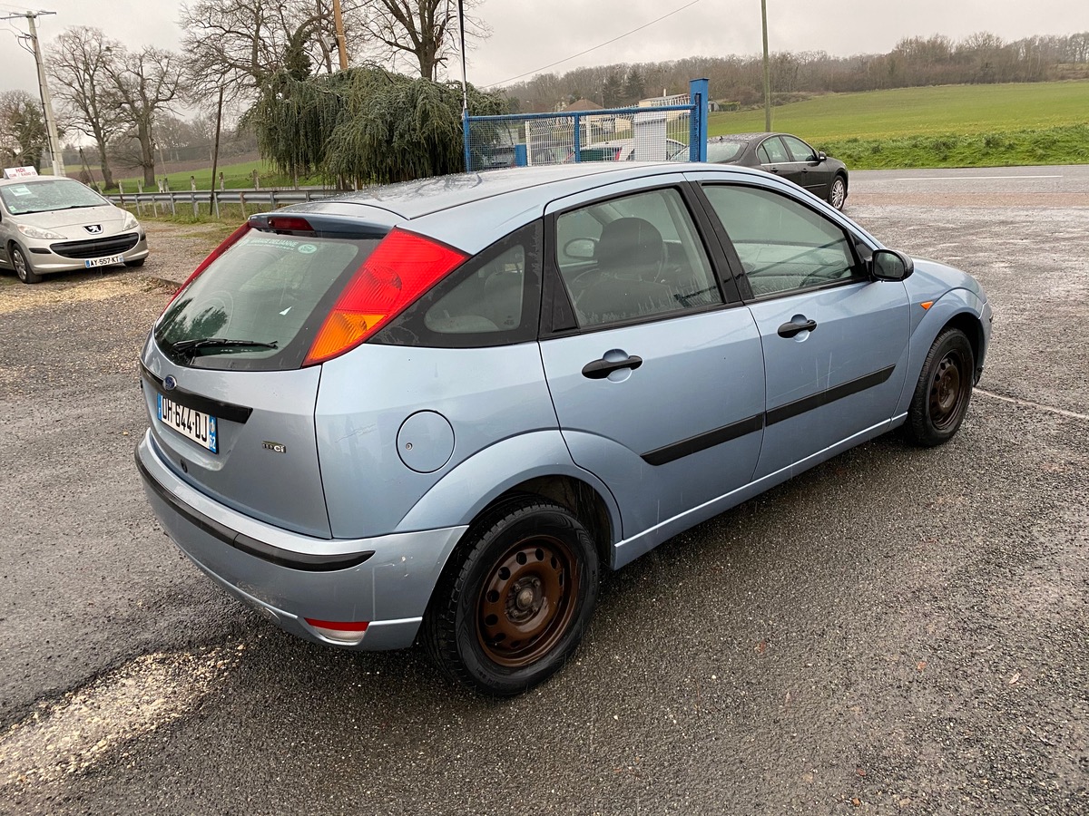 Ford Focus 1.8 tdci 100cv 204200km