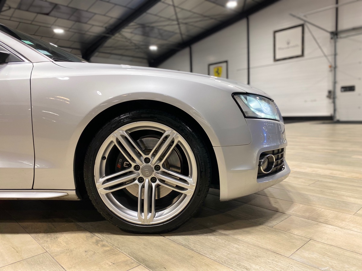 Audi S5 4.2 V8 FSI 354 ch QUATTRO TO/ECHAP SPORT b