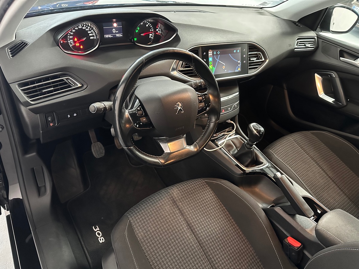 Peugeot 308 SW 1.5 BlueHDi 130cv ACTIVE BUSINESS - CarPlay / Caméra 360º