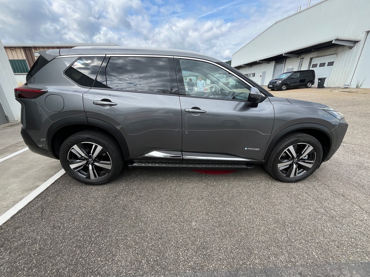 Nissan NISSAN X TRAIL E POWER 204CH TEKNA, 3 ANS D'ENTRETIENS INCLUS, TOIT OUVRANT, SIEGES CHAUFFANT