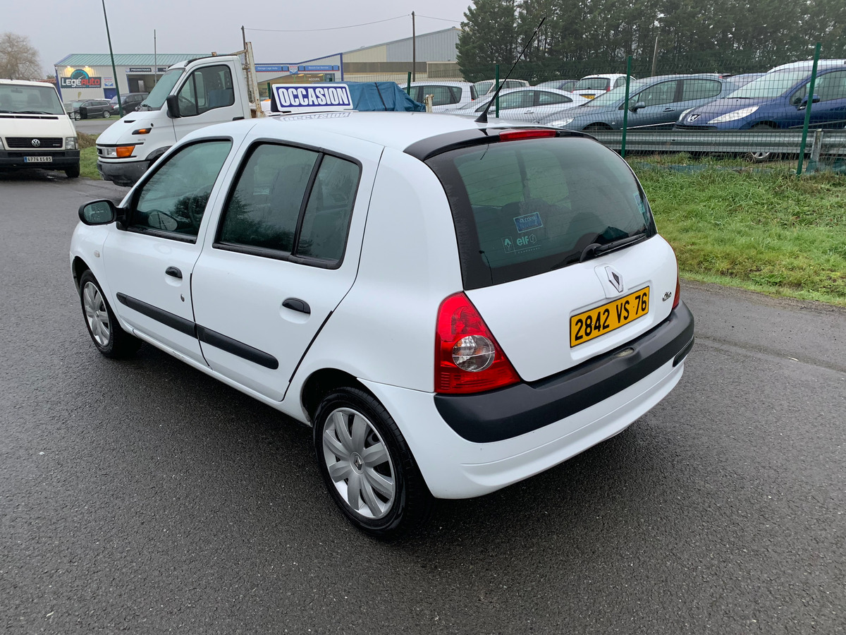 RENAULT Clio 1.2L 16V EXPRESSION 60074 KM 1ER MAIN