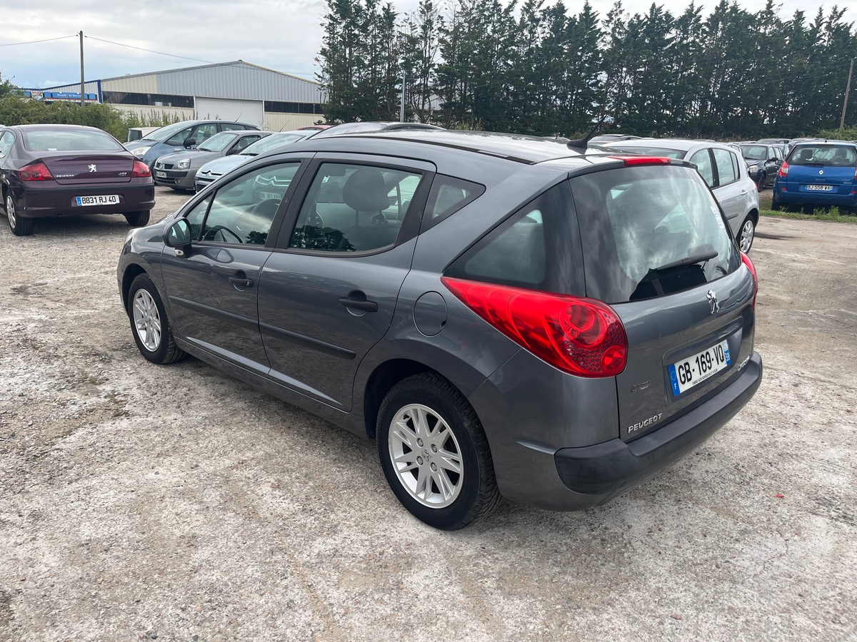 Peugeot 207 1.4 75