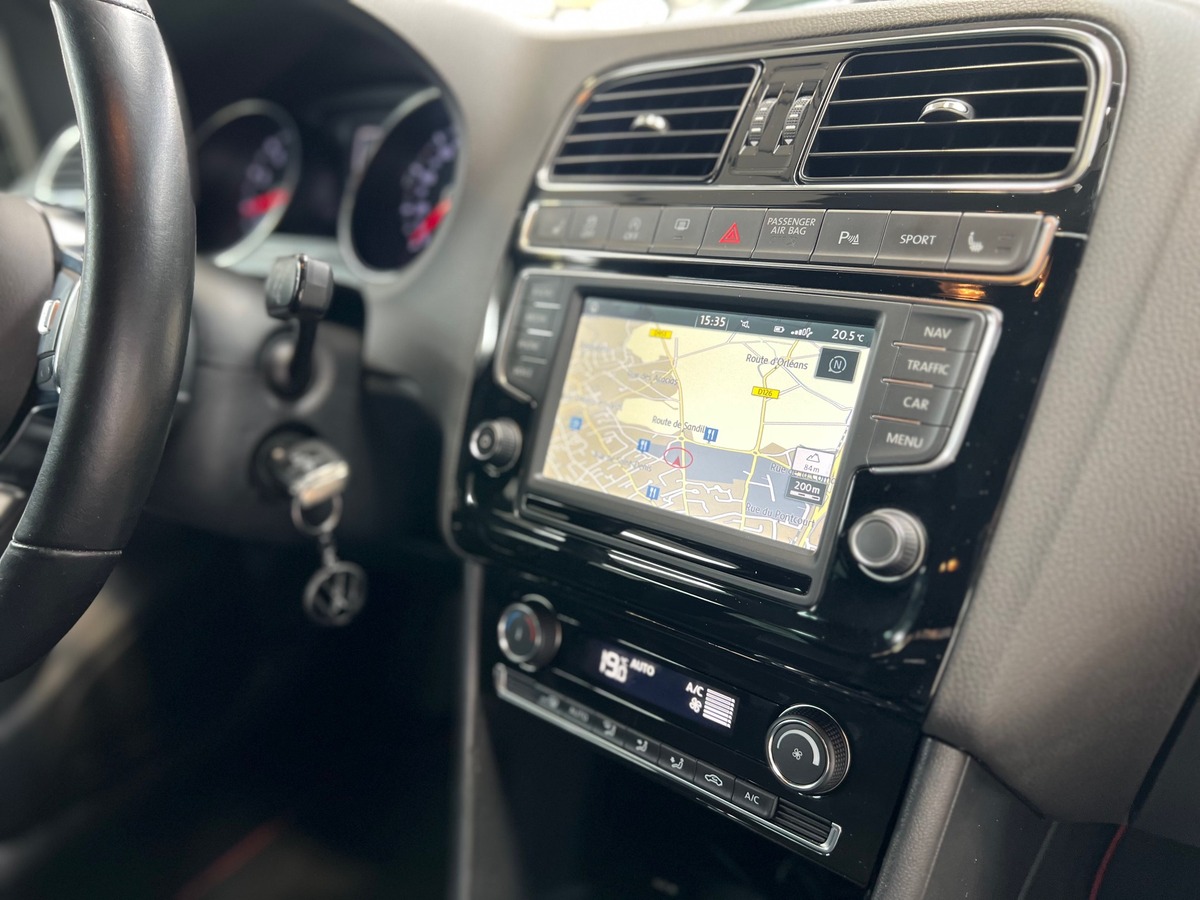 Volkswagen Polo V GTI 1.8 TSi 192 DSG7 APPLE CARPLAY