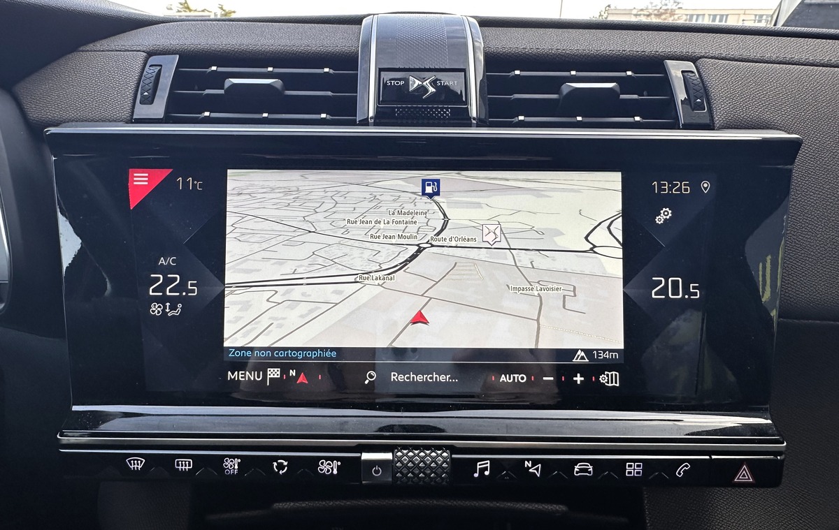 DS DS 7 Crossback 1.6 180 BUSINESS EAT8 + CARPLAY