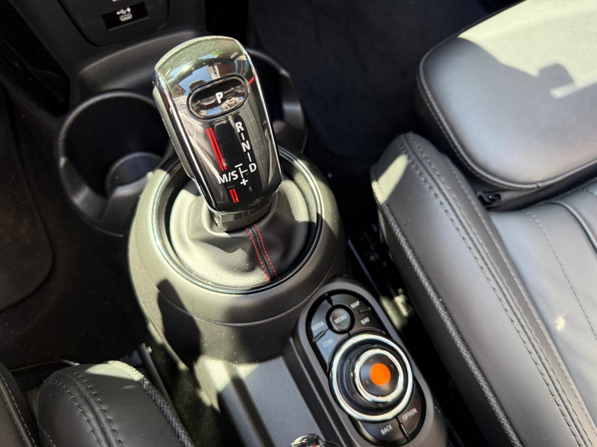 Mini Mini III (2) CABRIOLET 2.0 COOPER S 192 FINITION JCW BVA7 1er MAIN / FULL OPTIONS