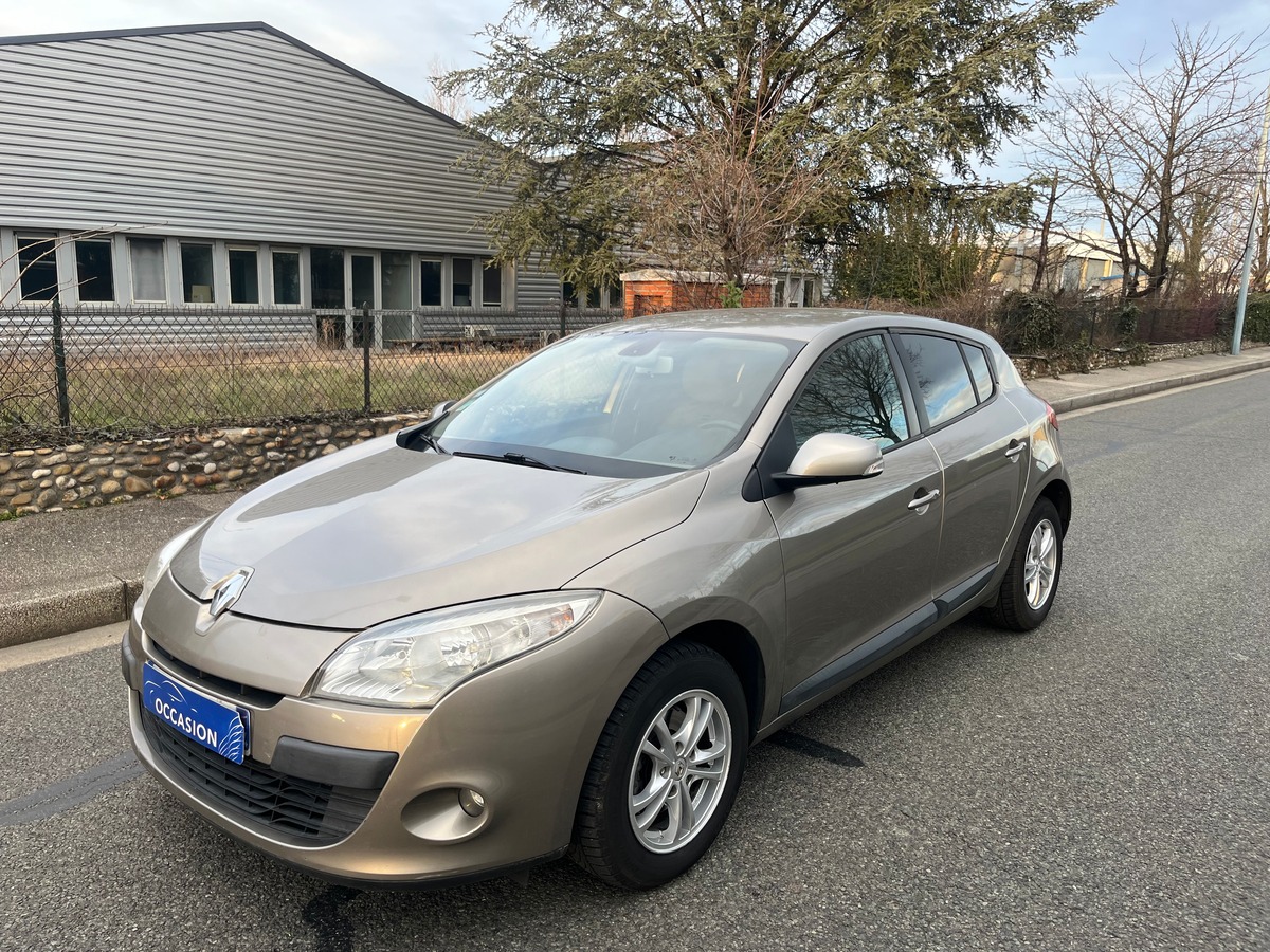 RENAULT Megane III 1.5 dCi 110 Paiement X Fois Garantie 12 mois