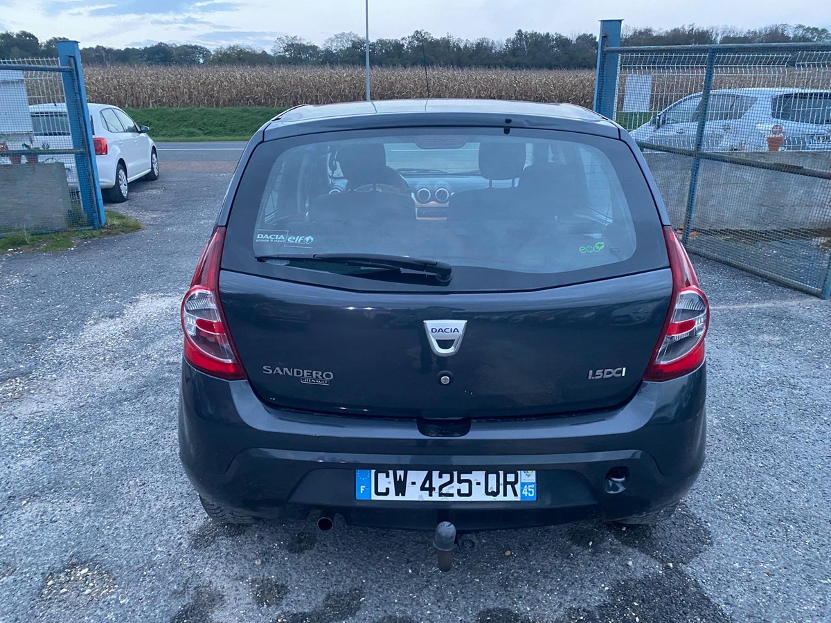 Dacia Sandero 1.5 dci 90cv 1ère main carnet entretien complet 