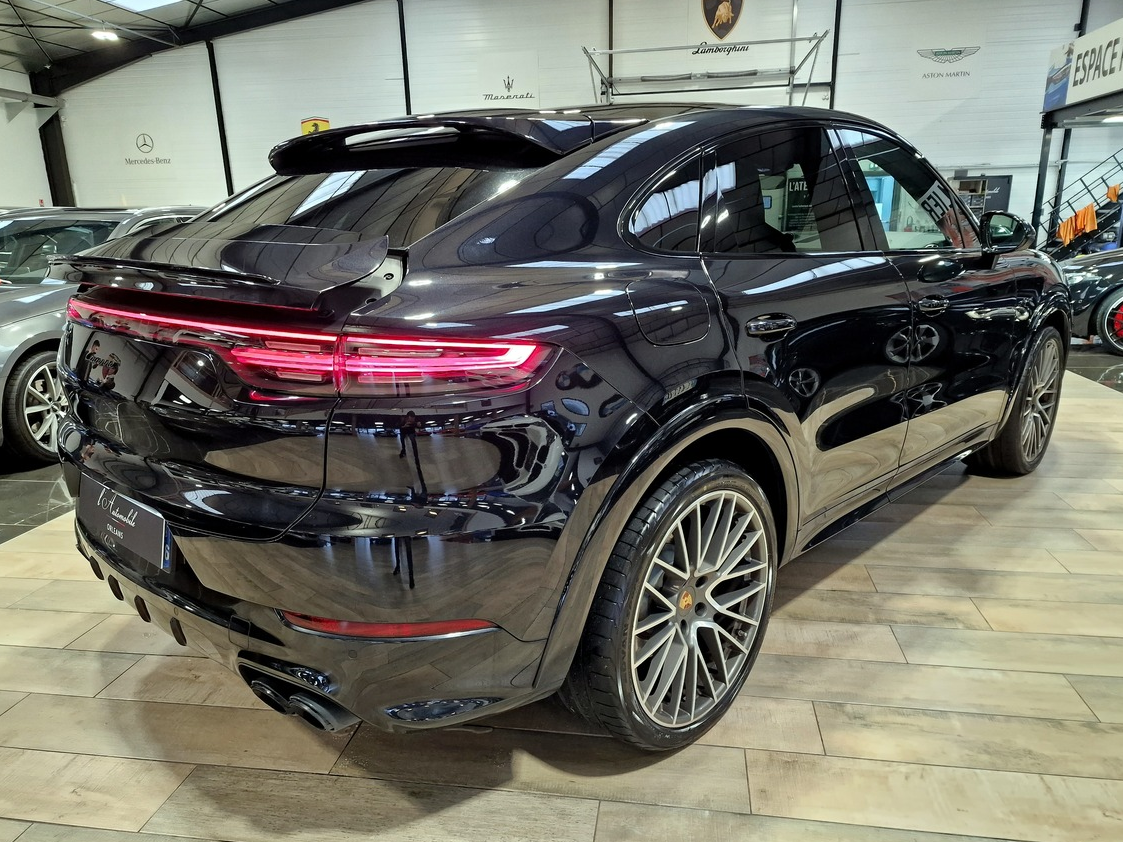 Porsche Cayenne Coupé III 3.0 V6 462 E-Hybrid b