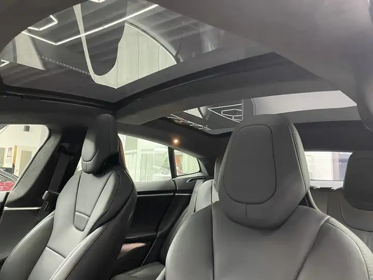 Tesla Model S 100D Dual Motor