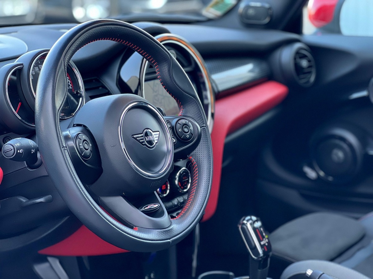 Mini Mini JOHN COOPER WORKS ULTIMATE 231 TO A