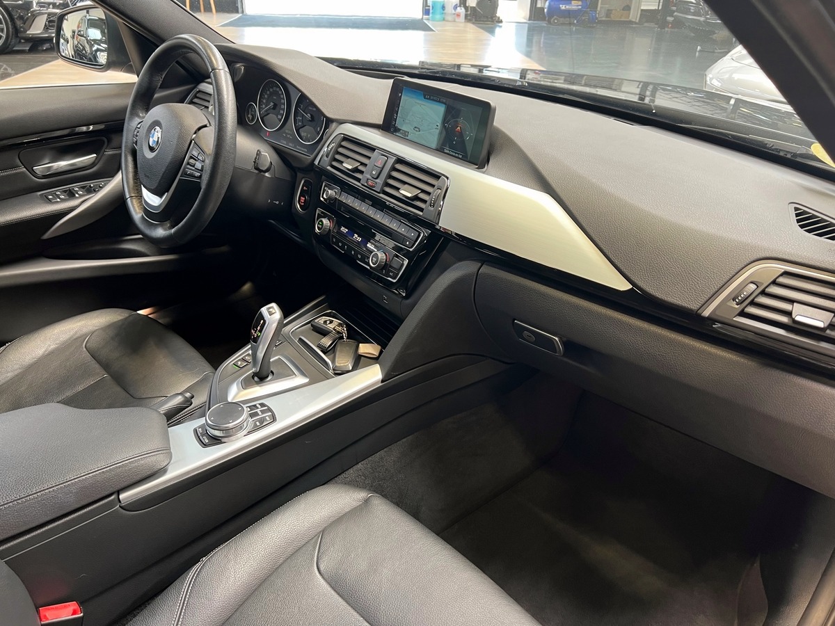 Bmw Série 3 TOURING (F31) (2) 318D LUXURY BVA G