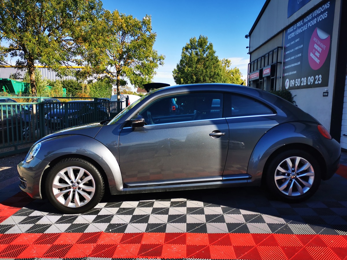 Volkswagen New Beetle 1.2 TSI 105 DSG6 EDITION uuu