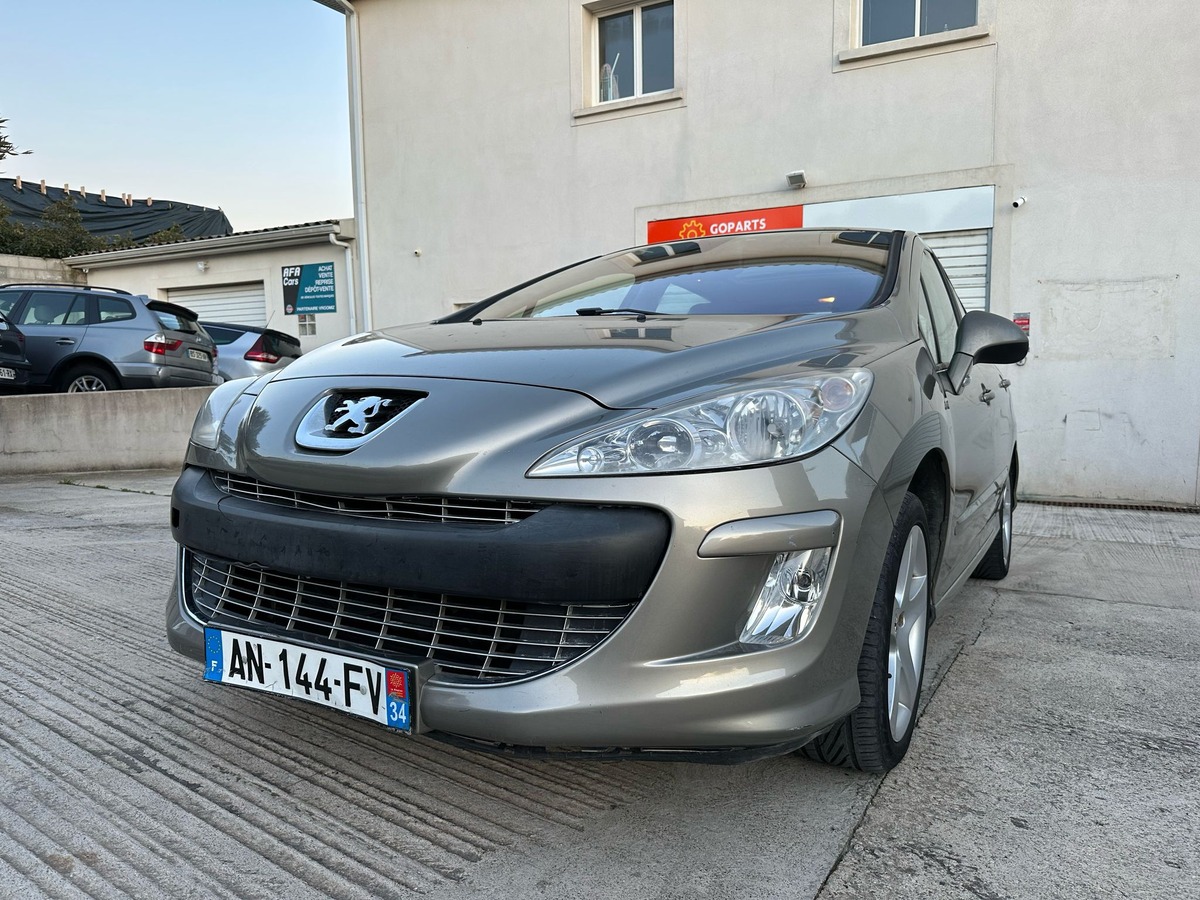 Peugeot 308 2.0 HDi 16V FAP 140 cv toit panoramique