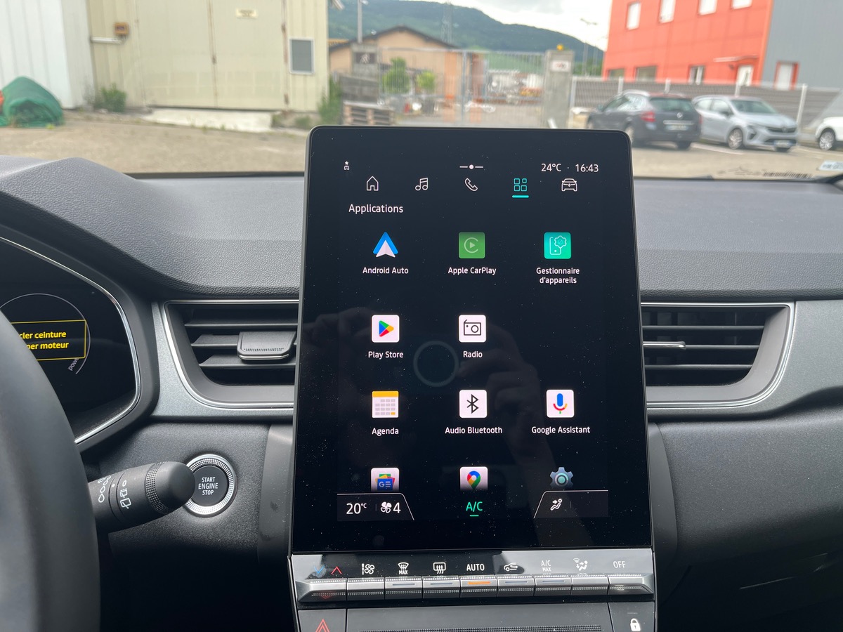 RENAULT Captur TECHNO E-TECH FULL HYBRID 145
