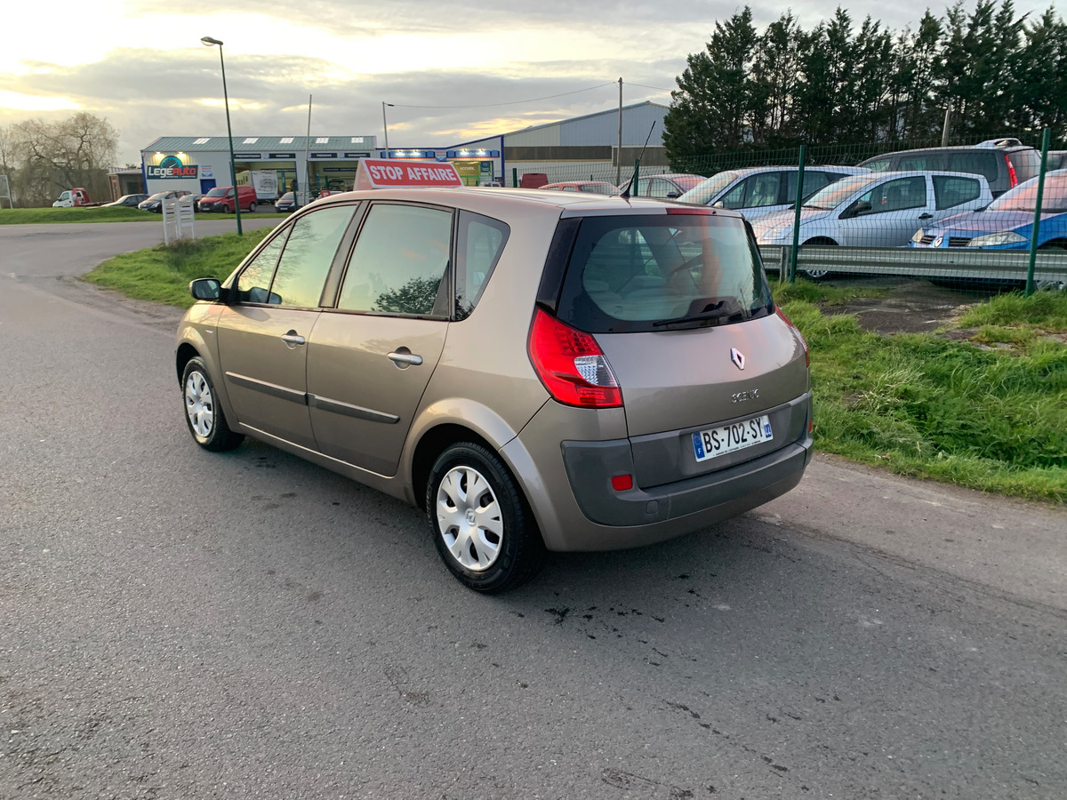 RENAULT Megane scenic 1.5 dci 105CV 175641KM